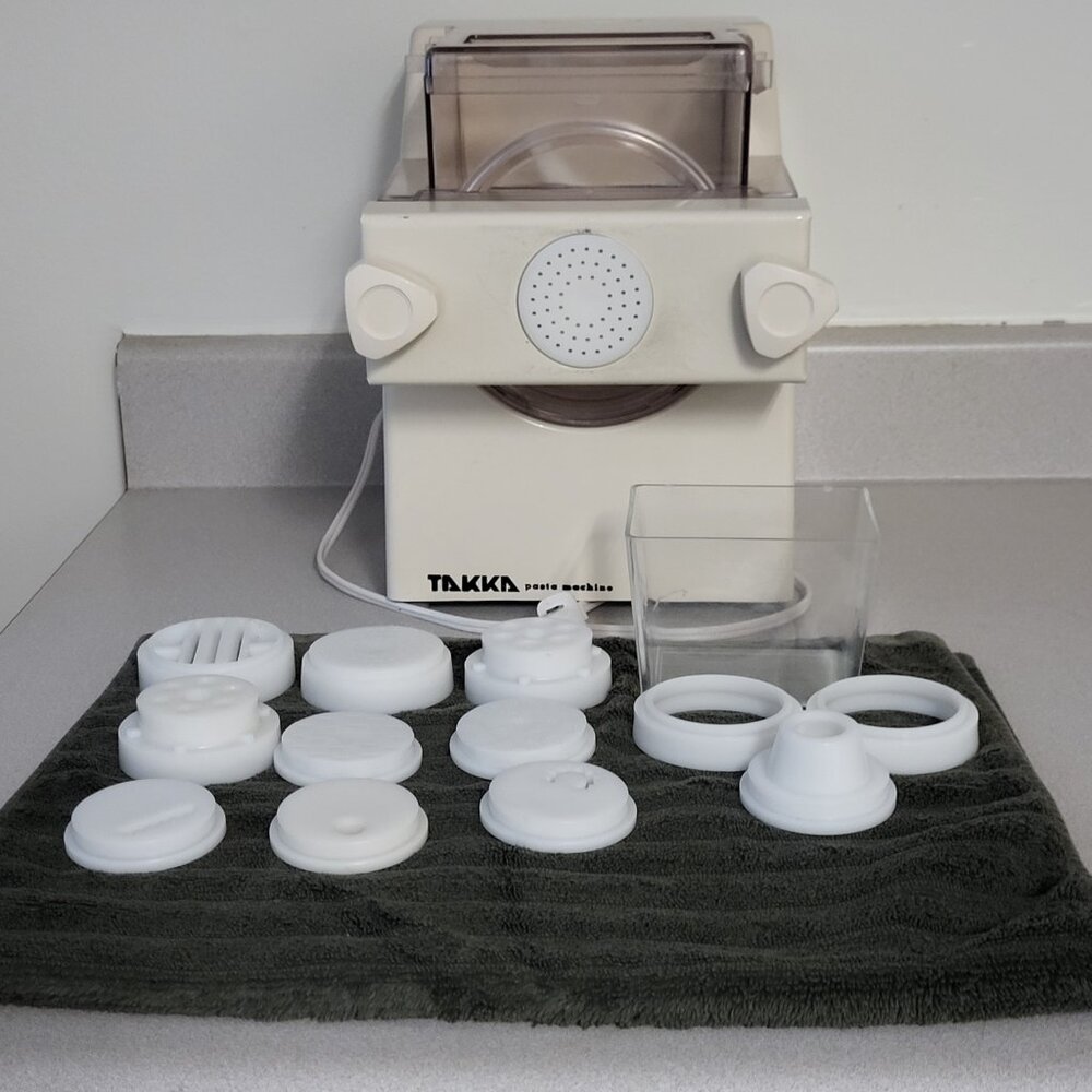 TAKKA Pasta and Dough Machine